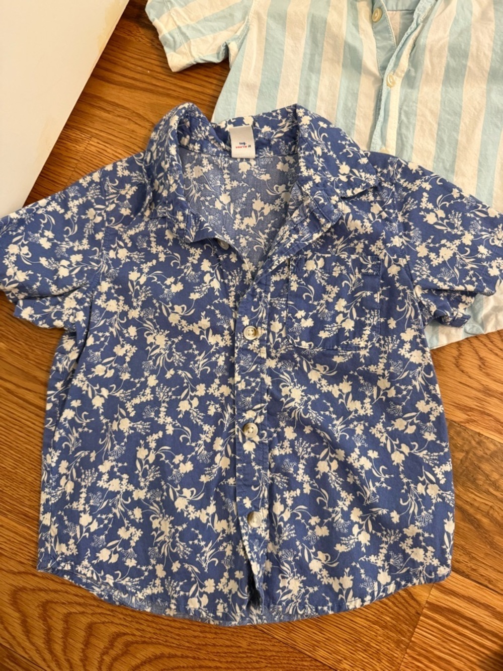 Bundle of 3 Toddler Boy Short Sleeve Button Down Shirts size 2T Ralph Lauren - Picture 4 of 12